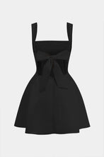 bağcıklı sırt dekolteli mini elbise