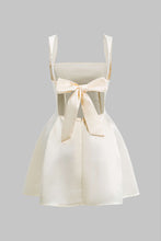 bağcıklı sırt dekolteli mini elbise