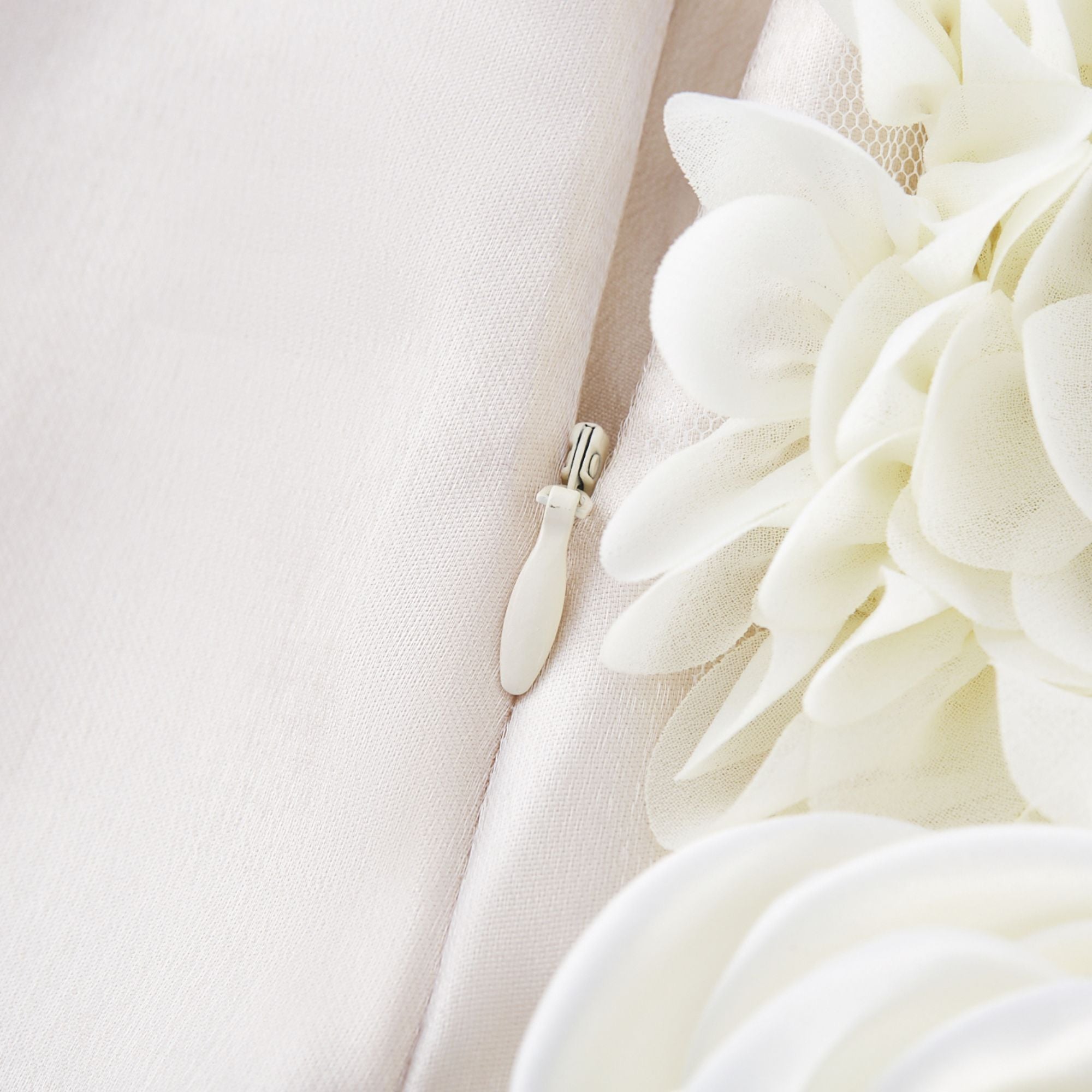 Axelle Suni Çiçek İşlemeli Etek