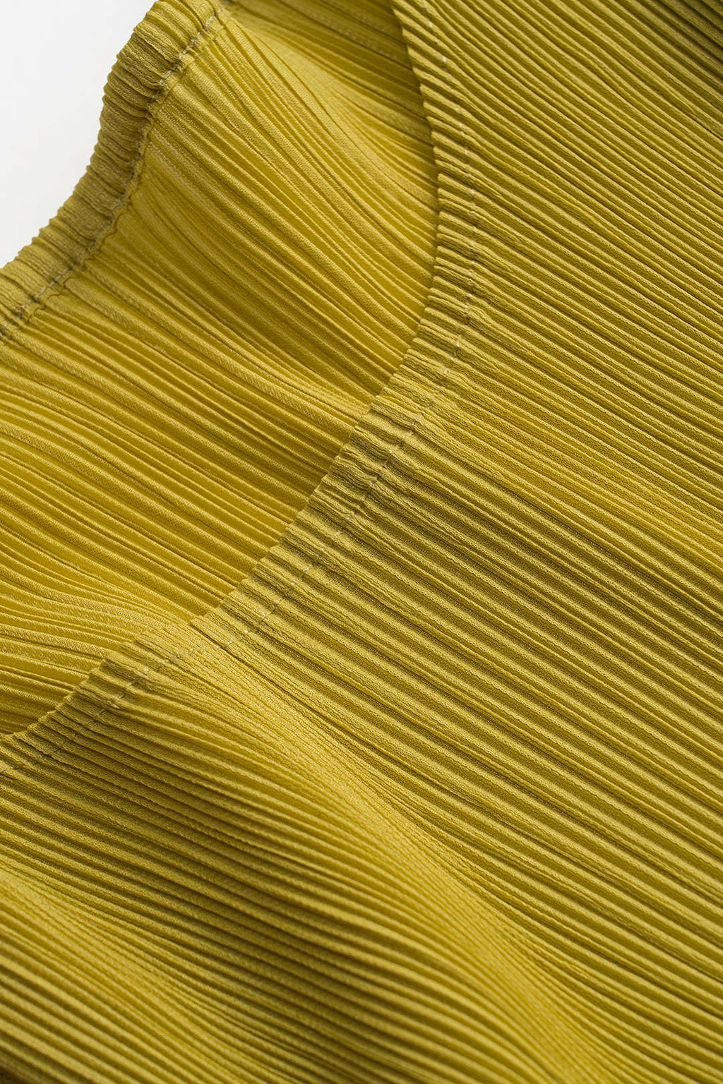 Bağcıklı Uzun Kol Bluz ve Piliseli Etek Seti