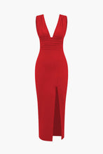 sırtı açık büzgülü yırtmaçlı polyester elbise