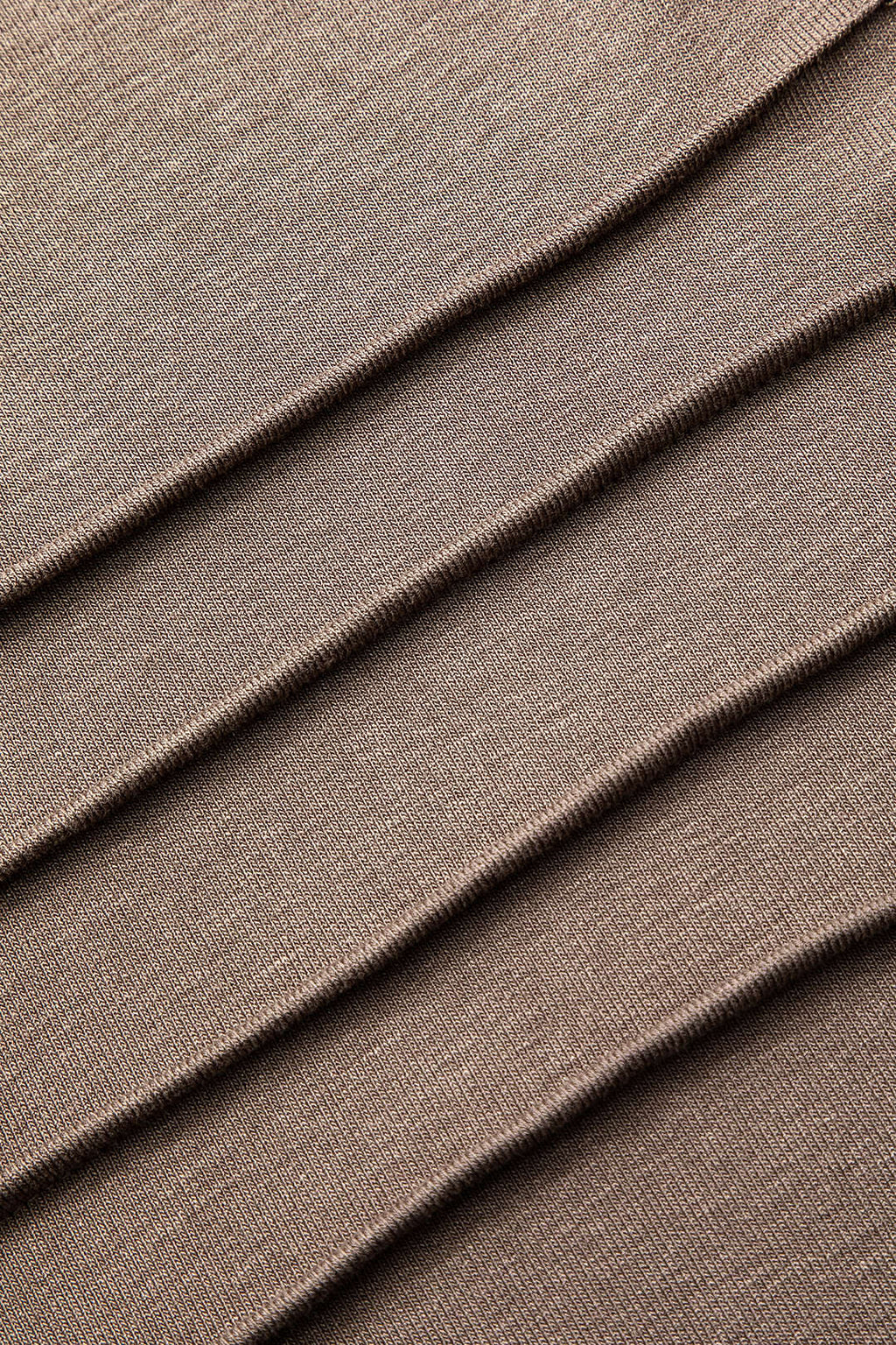 Siyah Yüksek Yaka Büzgülü Yırtmaçlı UzunKollu MaxiElbise