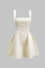 bağcıklı sırt dekolteli mini elbise