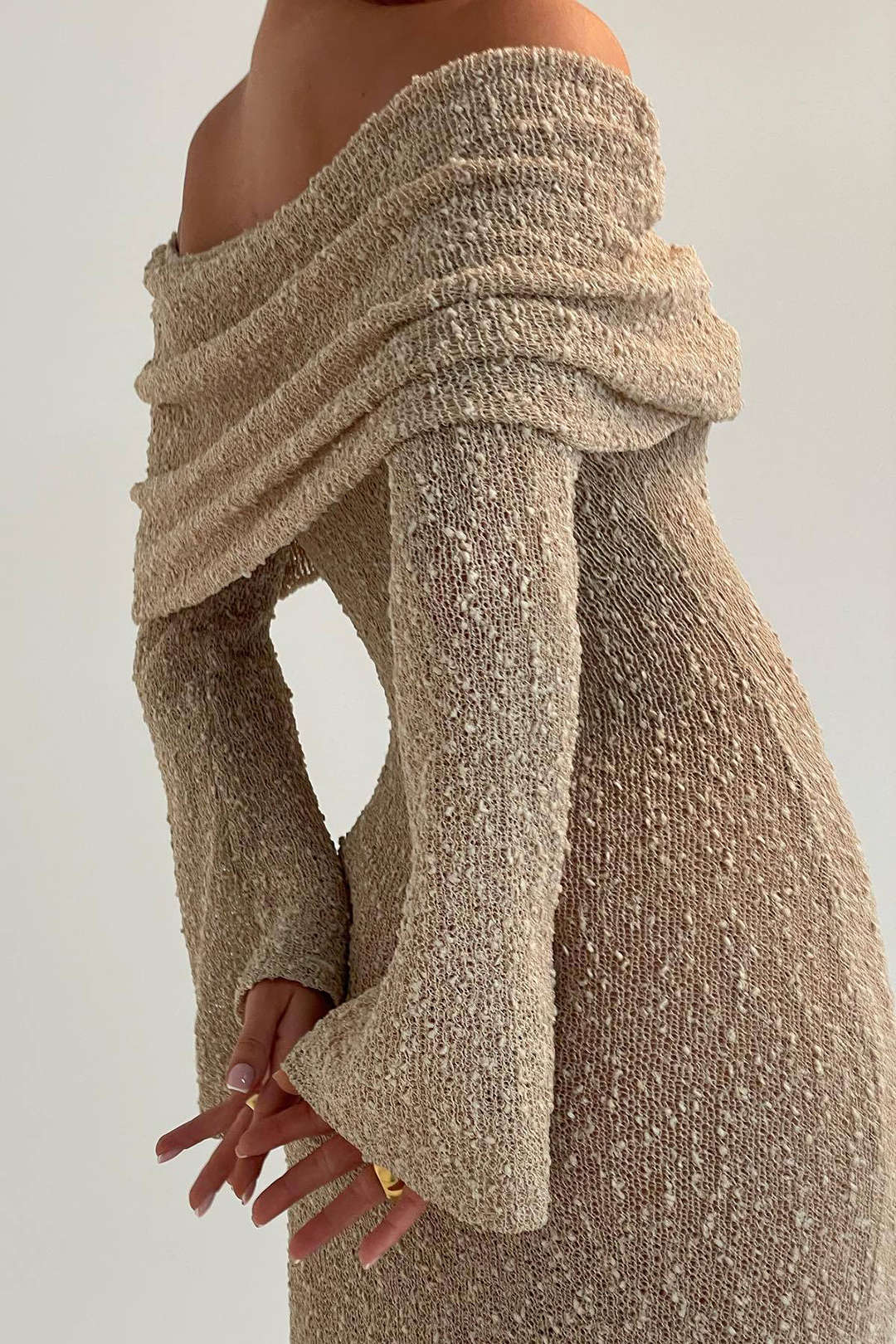 Siyah Omuz Dekolteli Açık Örgü Maxi Elbise