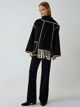 beyaz detaylı wool kaban