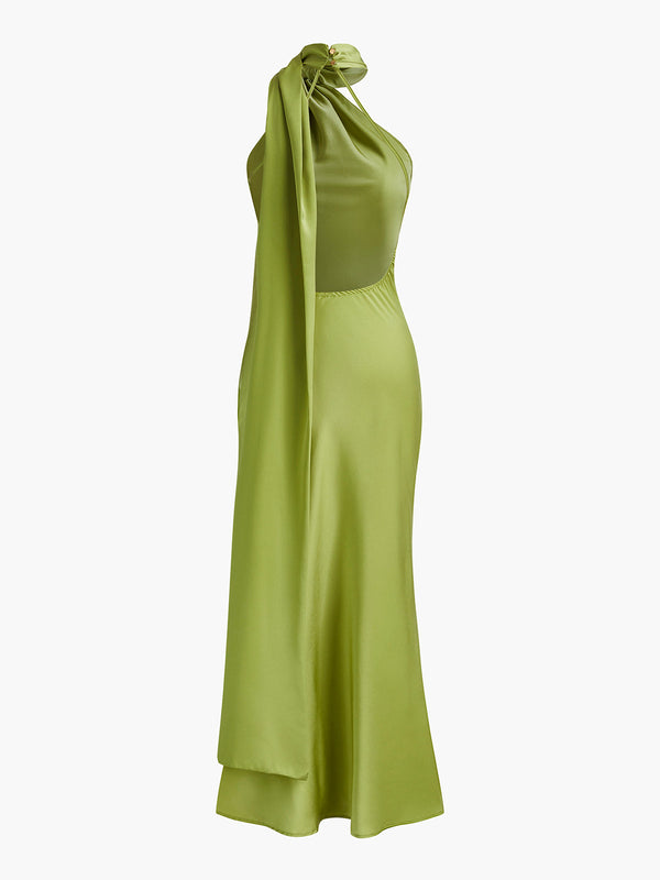 sırtı açık saten halter elbise