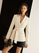 kuşaklı krem blazer