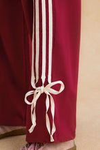 bağcıklı çizgili pantolon