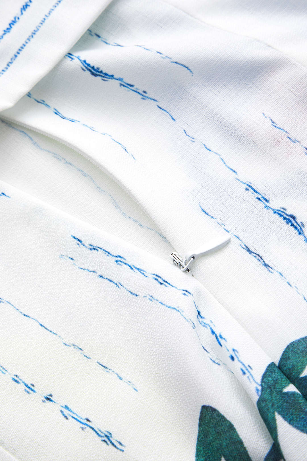 Çiçek Desenli Kolsuz Fermuarlı Straplez Mini Elbise