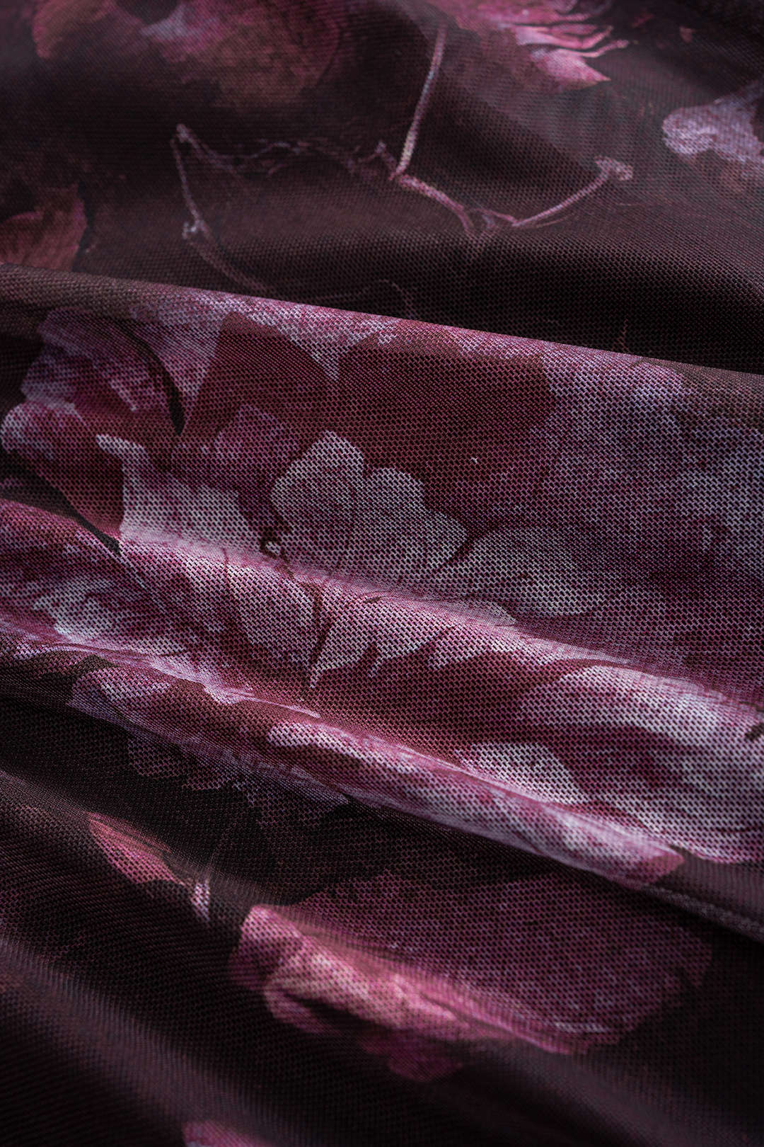 Siyah Mesh Çiçekli Desenli Dantel Detaylı Elbise