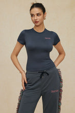 baskılı tişört ve püsküllü pantolon takımı