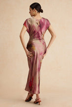 tie dye midi elbise