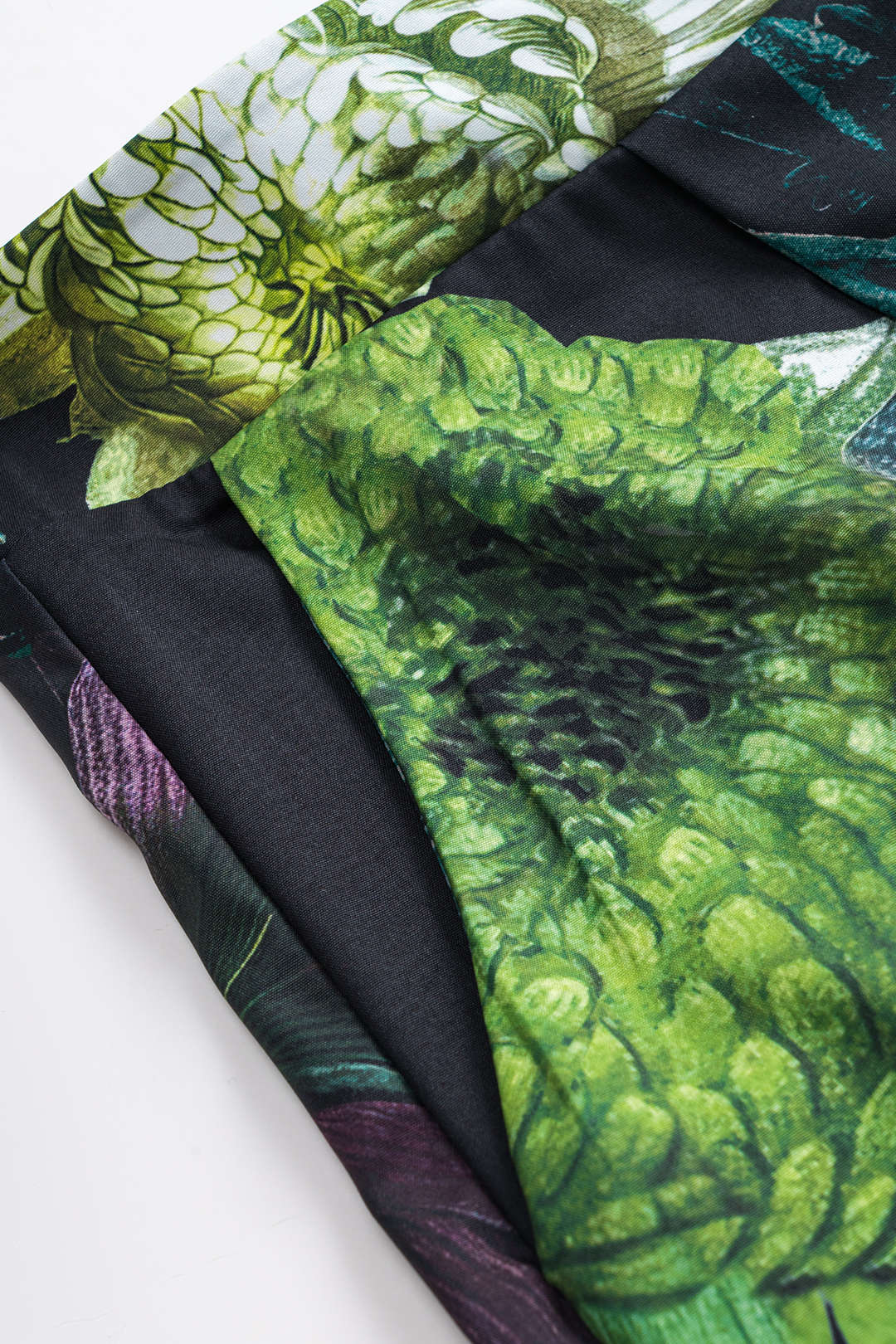 Büzgülü Kısa Kollu Üst ve Çiçek Desenli Fermuarlı Geniş Paçalı Pantolon Seti